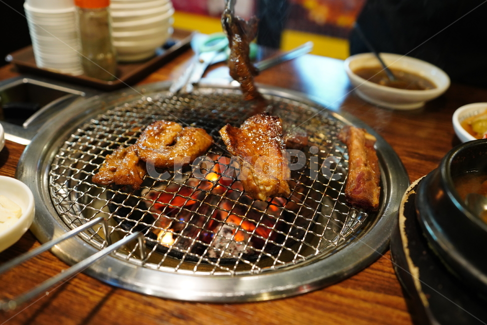 갈비,돼지,구이,안주,한식,음식,먹거리,고기,육류,육식,식사,음식,식재료,요리,food,cook,meal,dishes,food reserves,육류,고기,meat