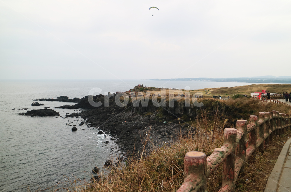 제주도,섭지코지,겨울바다,바다,패러글라이딩,자연,풍경,nature,landscape,제주도,jeju,jeju island,사람들,대중,군중,other people,crowd,adventure,모험,leisure activities,레저 활동