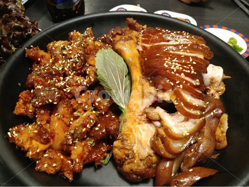 음식,족발,술안주,콜라겐,야식,음식,식재료,요리,food,cook,meal,dishes,food reserves,육류,고기,meat,한식,한국음식,한국요리,korean food,korean dishes,korean meal,korean cook