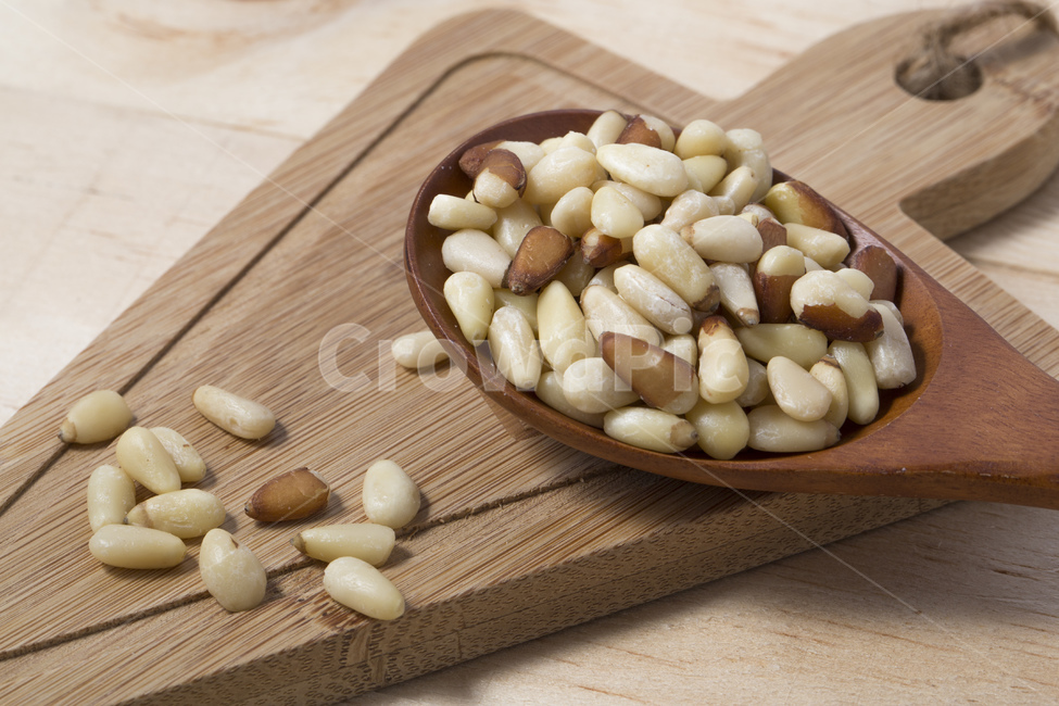 잣,식품,견과류,견과,껍질,고명,스푼,알맹이,콩류,견과류,beans,pulse,nuts,dry fruits