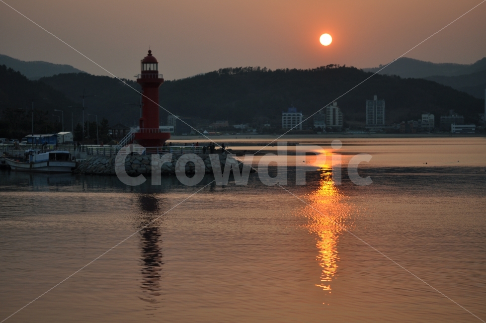 석양,일몰,바다,해질녘,기장군,일광,학리방파제,등대,감성사진,등대,lighthouse