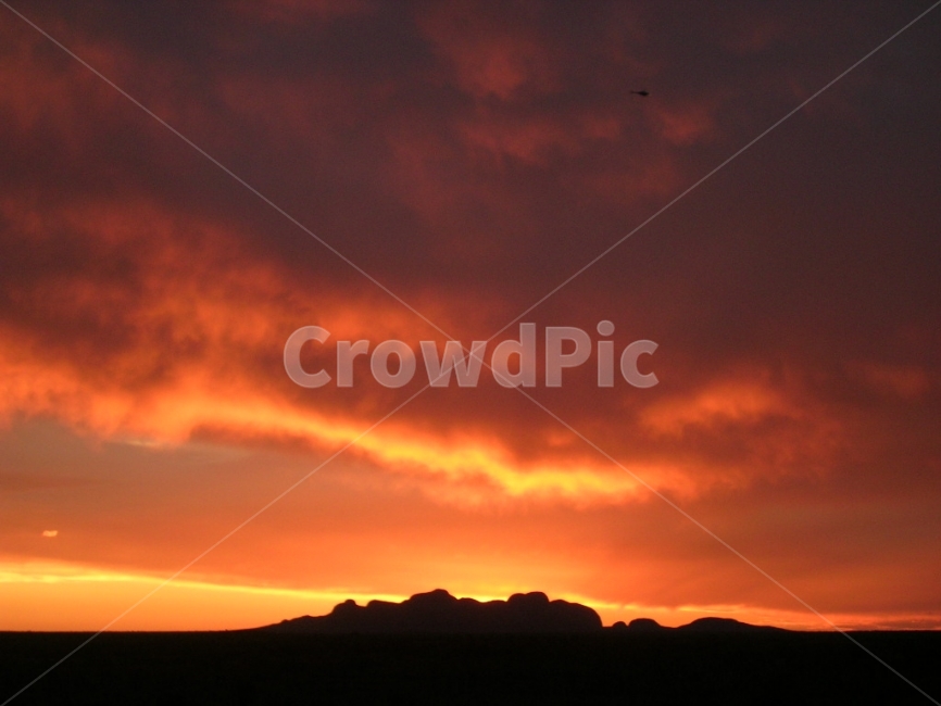 호주,여행,해외,울룰루,일몰,하늘,자연,풍경,nature,landscape,outdoors,옥외,dusk,황혼,dawn,새벽,red sky,붉은 하늘,sky,sunset