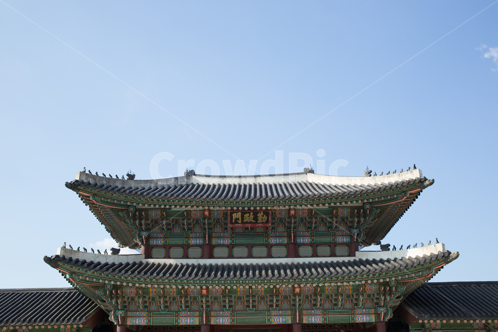 경복궁,근정문,하늘,고궁,건축,건축물,건물,한국전통,한국문화,korean traditional,korean culture,건축물,건물외관,exterior,building,structure,architecture,construction
