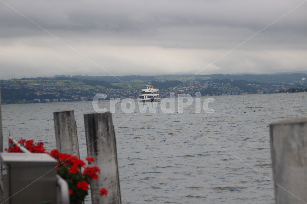 스위스,취리히,호수,swiss,zurich,lake,해외,외국,세계,foreign,oversea,world,교통,교통수단,traffic,transportation,vehicle,차량,boat,보트,water,물