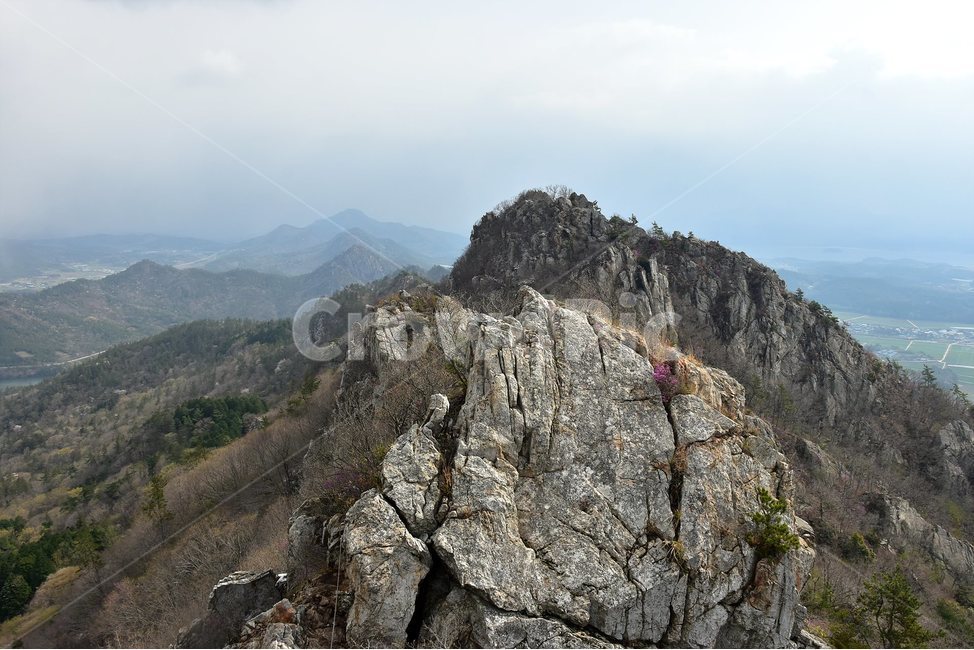 주작산,덕룡산,종주,진달래,풍경,기암,바위,비경,봄풍경,진달래꽃,강진,명산,산행,등산,마운틴,힐링,mountain,landscape,자연,natural,자연,풍경,nature,landscape,한국자연풍경,한국자연경관,korea nature landscape,outdoors,옥외,cliff,낭떠러지