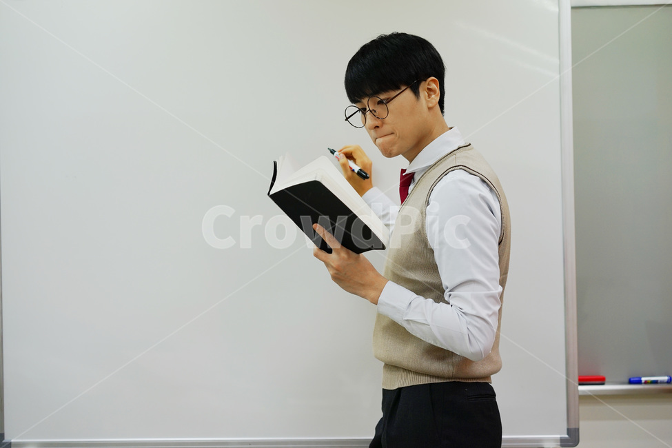 수능,교육,학생,교복,시험,강의,수업,고등학생,고3,남고생,남자고등학생,남고,수능시험,기말고사,중간고사,모의고사,exam,quiz,test,학업,공부,남자,남학생,사람,인물,인간,human,person,얼굴표정,facialexpression,face,남성,man,male,학교,education,learning,study,schoo,사람,인물,인간,human,person,남성,남자,man,male,교육,학교,공부,education,learning,study,school