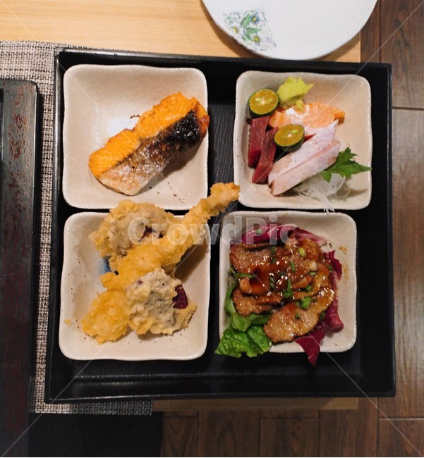 반찬,해산물,연어,회,튀김,salmon,seafood,sidedishes