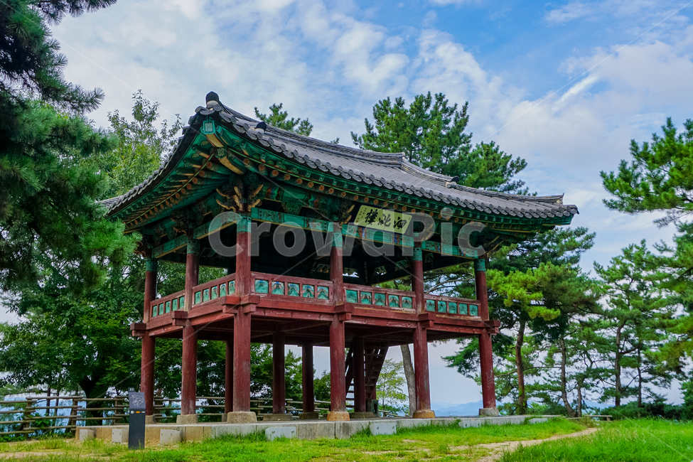 사자루,낙화암,백제,부여,공주,누각,전통건축,korea,architecture,building,temple,전통건물,신전,백마강,백제유적,유적지,유적,문화유산,유네스코,unesco,세계유산,전통,건축,건물,traditional,tradition,관북리,쌍북리,부소산,부소산성,산성,구드래,한국,여름,늦여름,답사,heritage,한국전통,한국문화,korean traditional,korean culture,건축물,건물외관,exterior,building,structure,architecture,construction
