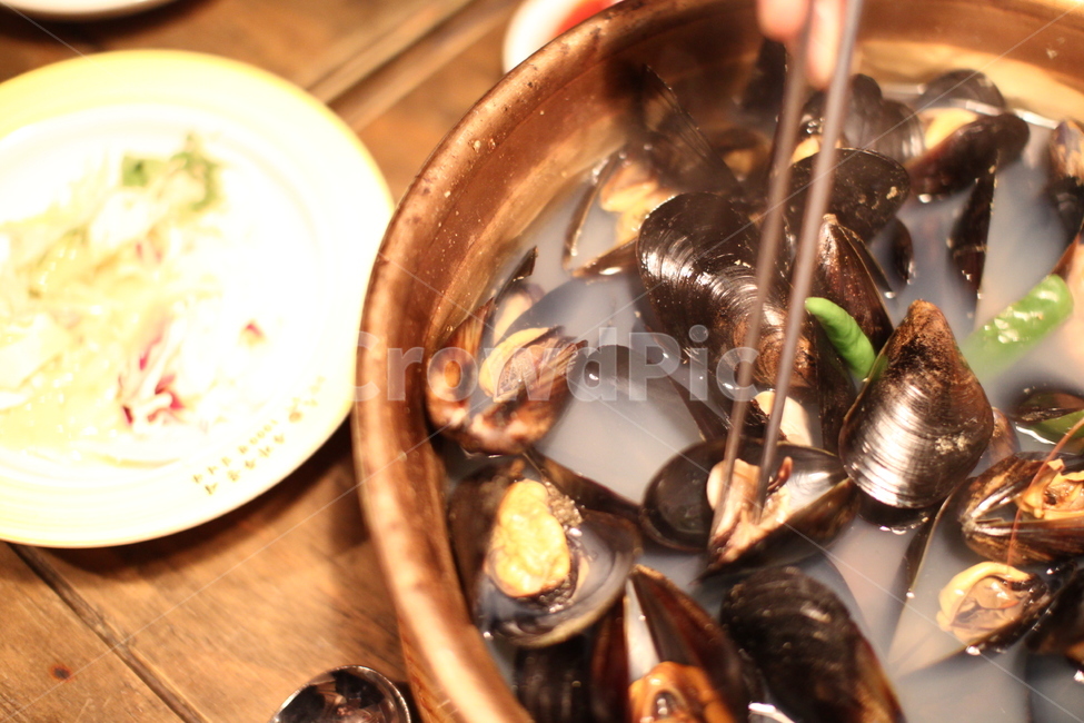 홍합탕,홍합,안주,기본안주,술상,술안주,음식,식재료,요리,food,cook,meal,dishes,food reserves,수산물,해산물,fishery products,seafood