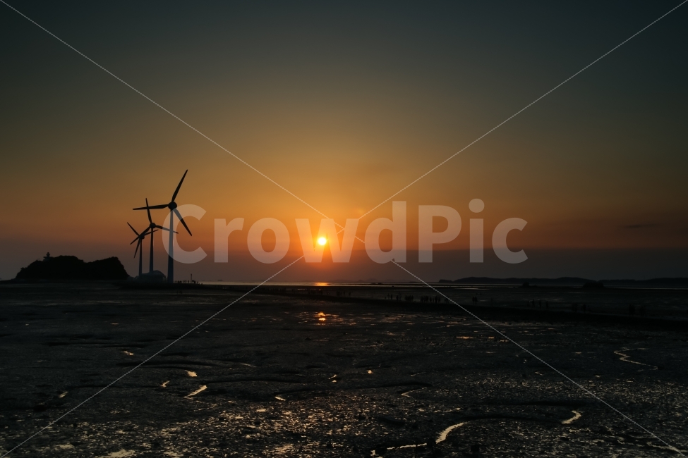 탄도항,누에섬,일몰,석양,풍차,해,갯벌,자연,풍경,nature,landscape,한국자연풍경,한국자연경관,korea nature landscape,해변,바다,beach,sea,산업,industry,industrial,에너지산업,energy industry,machine,기계,engine,엔진,motor,모터
