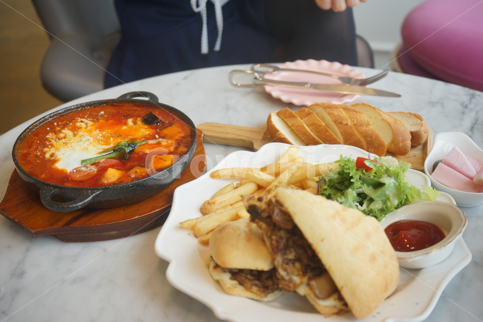 food,식품,버거,아침식사,양식,맛집,식사,meal,dish,요리,음식,식재료,요리,food,cook,meal,dishes,food reserves,양식,서양음식,서양요리,western food,western dishes,western meal,western cook