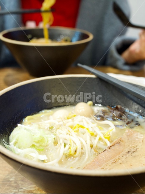 Japanese Ramen,soup,lunch,Japanese food,japan,chopsticks,noodle,Shiro Ramen,pork,food,Lunch,meal,ramen,meat,Soup food