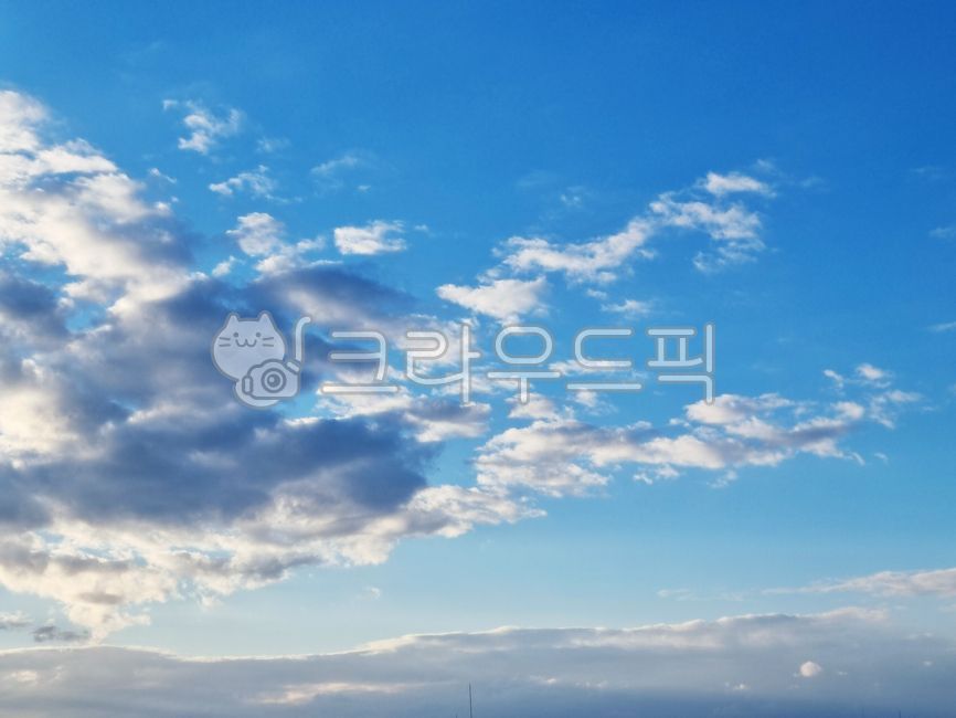 감성,배경화면,바탕화면,하늘,구름,배경,자연감성,감성구름,감성하늘,멋진하늘,예쁜하늘,이쁜하늘,예쁜구름,이쁜구름,색상,색채,색깔,색감,파란,파란색,파란하늘,푸른하늘,날씨,뭉게구름,하늘빛하늘,청명,맑음,옥외,월페이퍼,하늘빛,자연,sensible,feeling,emotion,colorsense,colorsensitivity,feelingofcolor,nature,background,wallpaper,weather,sky,cloud,azuresky,outdoors