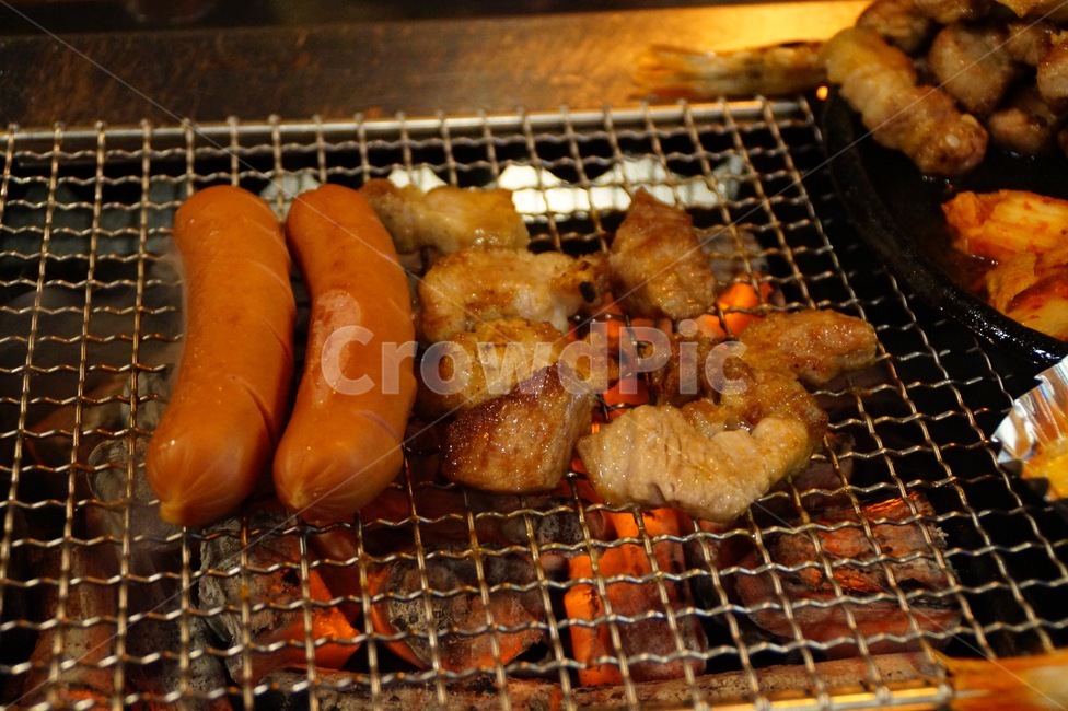 모임,술안주,소세지,구이,고기,삼겹살,목살,음식,식재료,요리,food,cook,meal,dishes,food reserves,육류,고기,meat