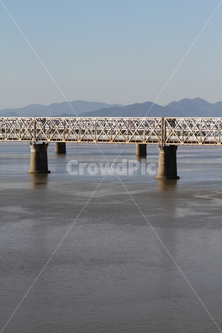 철,철교,다리,구조물,iron,건축물,건물외관,exterior,building,structure,architecture,construction