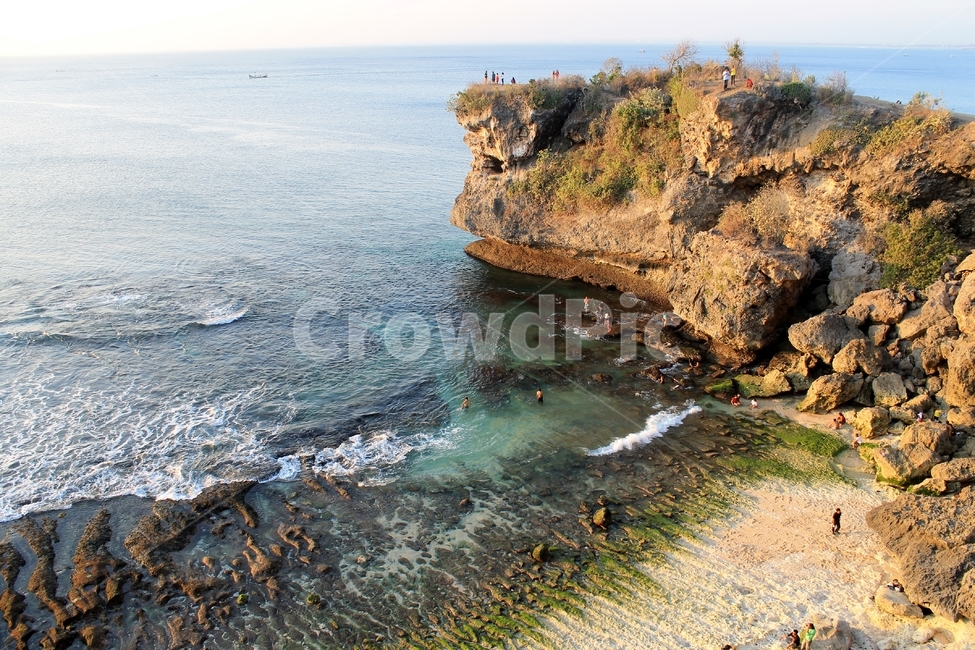 인도네시아,발리,발랑안,발랑안해변,썰물,해변,바닷가,indonesia,bali,balangan,balanganbeach,beach,ebb,ebbtide,greenbeach,녹색해변,cliff,절벽해안,자연,풍경,nature,landscape,promontory,곶,outdoors,옥외,낭떠러지