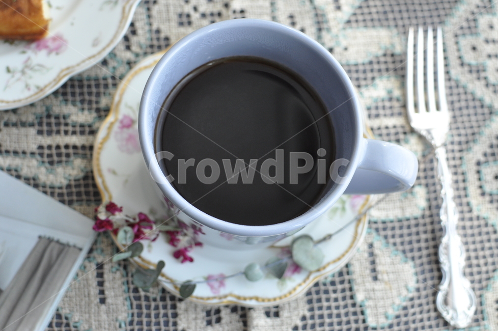 coffeecup,받침접시,pottery,도기류,커피컵,cup,saucer,커피타임,티타임,테이블세팅,머그잔,머그컵,커피,카페,coffee,cafe