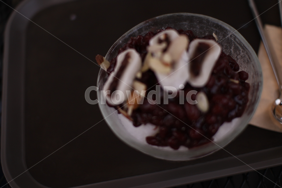 팥빙수,빙수,여름,summer,간식,여름,계절,summer,season,음식,식재료,요리,food,cook,meal,dishes,food reserves,디저트,간식,후식,dessert,snack,creme,크림,ice cream,아이스크림,cream