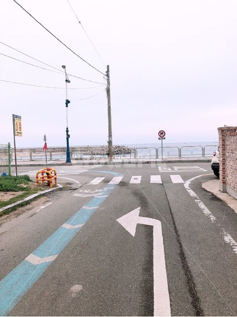 도로,도로화살표,길,화살표,횡단보도,교통,교통수단,traffic,transportation