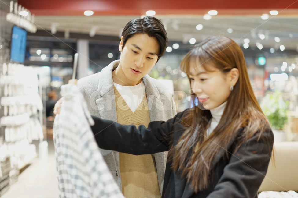 쇼핑,연인,커플,신혼부부,매장,부부,남녀,shopping,백화점,아울렛,사람,인물,인간,human,person,연인,커플,사랑,lover,couple,쇼핑,shopping