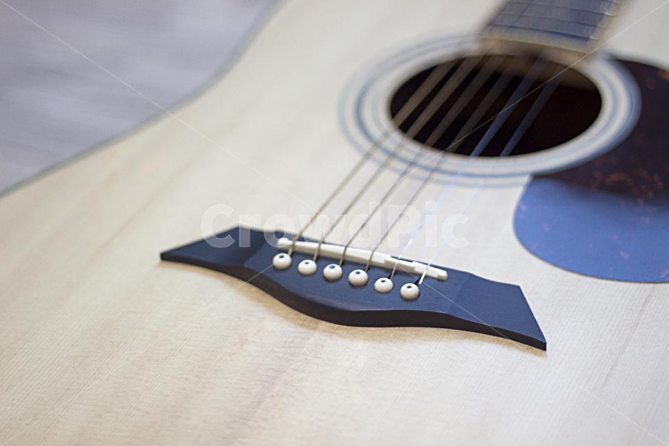 악기,기타,통기타,guitar,acousticguitar,클래식기타,기타줄,브릿지,사물,물건,오브젝트,thing,object,matter,악기,음향기기,musical instrument,musical equipment