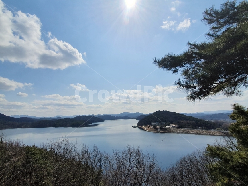 nature,자연,저수지,댐,호수,나무,하늘,sky,tree,sun,구름,산,land,outdoors,옥외,lake,cloud