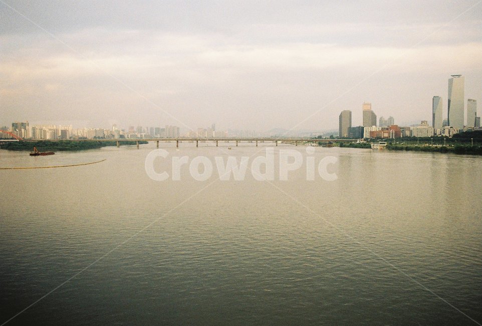 필름,한국,서울,한강,미세먼지,하늘,풍경,도시,도심,분위기,도시,풍경,city,landscape,한국도시풍경,한국도시경관,korea cityscape,water,물,nature,자연,outdoors,옥외