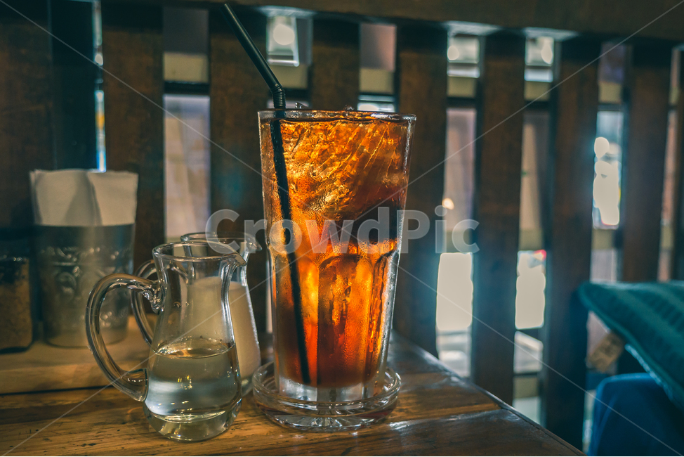 아이스티,얼그레이,얼그레이아이스티,얼음음료,차,시원한차음료,음료,여름음료,얼그레이티,얼그레이아이스,카페,시원한,차가운,cool,icetea,icetea,여름,계절,summer,season,커피,카페,coffee,cafe,감성,sensible,feeling,glass,유리,beer glass,맥주 유리,drink,음주,alcohol,알코올,beverage,마실 것,beer,맥주