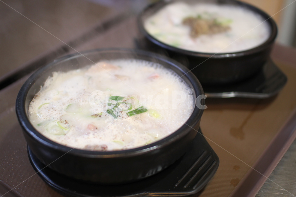 순대국,국밥,뚝배기,bowl,사발,food,음식,dish,요리,meal,식사,soupbowl,수프그릇,음식,식재료,요리,food,cook,meal,dishes,food reserves,한식,한국음식,한국요리,korean food,korean dishes,korean meal,korean cook