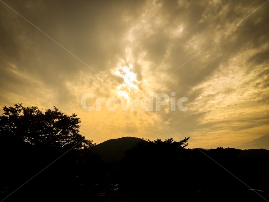 하늘,오후,노을,색감,구름,어둠,심오,자연,풍경,nature,landscape,실루엣,그림자,silhouette,shadow,sunlight,햇빛,flare,플레어,light,빛,outdoors,옥외