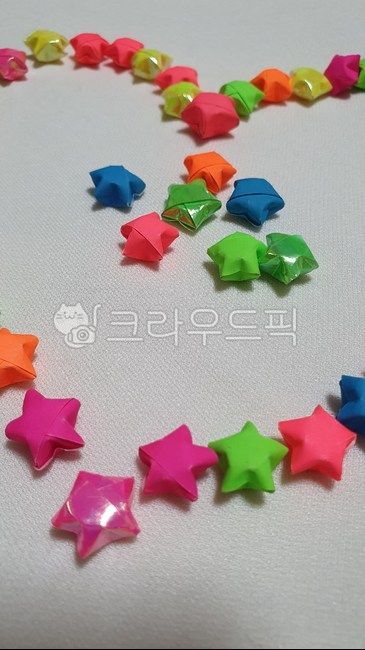 paper heart,confetti,star heart,star,colored origami,Crayon paper folding,origami,heart shape,heart,paper star,toy