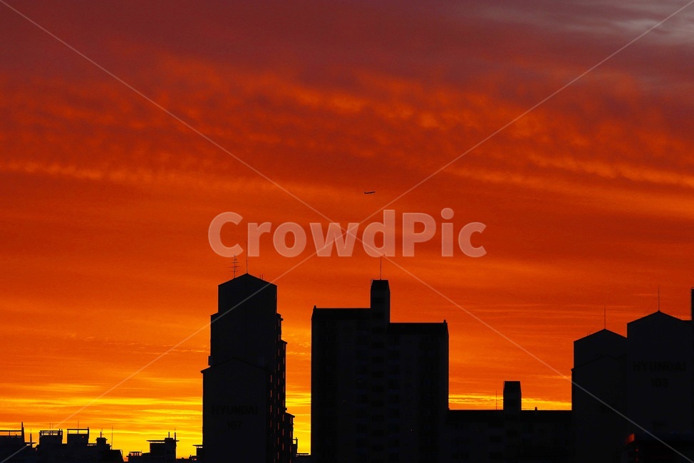 일출,감성,도시,하늘,구름,도시,풍경,city,landscape,실루엣,그림자,silhouette,shadow,nature,자연,outdoors,옥외,dusk,황혼,dawn,새벽,red sky,붉은 하늘,sky,sunset,일몰