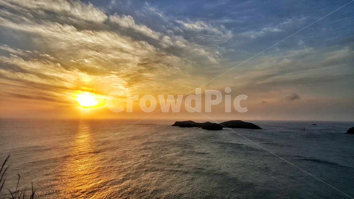 바다,일몰,석양,섬,하늘,구름,감성사진,해질녘,sunset,sky,sun,sea,cloud,자연,자연,풍경,nature,landscape,outdoors,옥외,sunlight,햇빛,dusk,황혼,dawn,새벽,red sky,붉은 하늘,light,빛,flare,플레어
