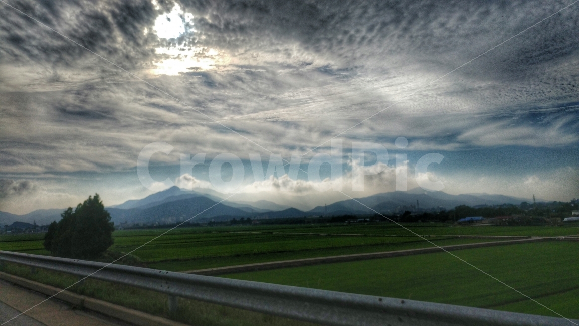 들판,산,하늘,구름,도로,자연,풍경,nature,landscape,시골,마을,country,rural,town,road