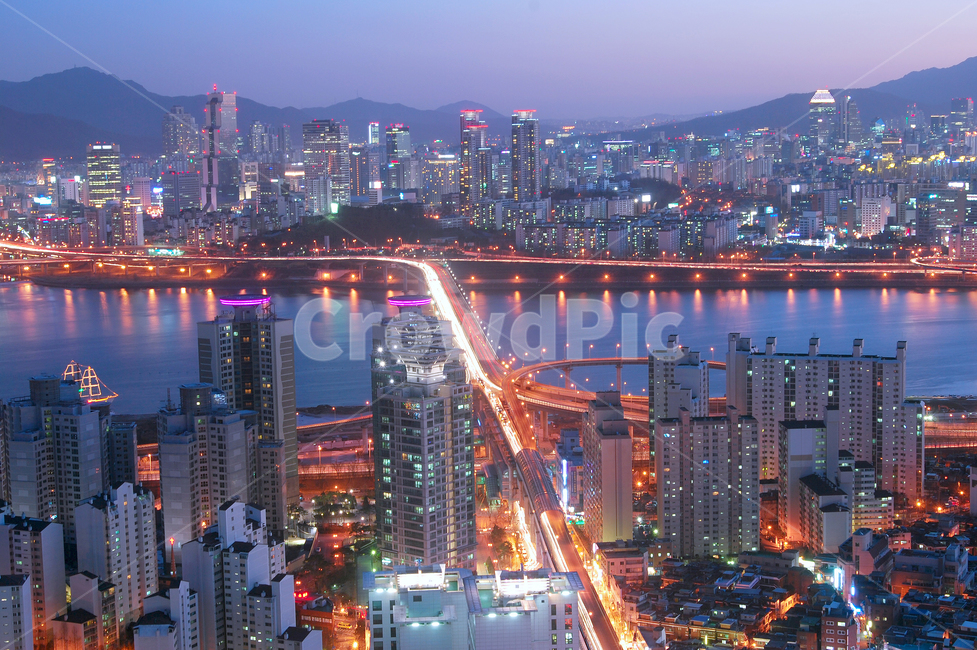 빌딩,고층빌딩,한강,청담대교,강남,비지니스,비즈니스,강,다리,대교,불빛,야경,풍경,도시,도심,대도시,도시풍경,도시야경,빌딩숲,도로,교통,아파트,주상복합,저녁,밤,하이뷰,하이앵글,탑앵글,탑뷰,부동산,강변,현대,건축,건축물,현대건축,무역센터,광진구,강남구,서울,한국,야경,밤,풍경,nightscape,night,landscape,도시,city,한국도시풍경,한국도시경관,korea cityscape,nature,자연,경치,outdoors,옥외,building,건물,시티,town,urban,어반,scenery,road