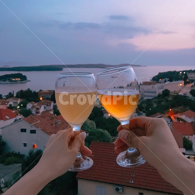 크로아티아,해외여행,여행,croatia,동유럽,travel,여름,휴가,summer,두브로브니크,아드리아해,sea,흐바르,맥주,beer,와인,노을,도시,풍경,city,landscape,해외,외국,세계,foreign,oversea,world,세계도시풍경,해외도시풍경,외국도시풍경,world cityscape,사람,인물,인간,human,person,연인,커플,사랑,lover,couple,여행,휴가,traveling,vacation,trip,술,주류,alcohol,감성,sensible,feeling,색깔,색상,색채,색감,color sense,color sensitivity,feeling of color,glass,유리,goblet,고블릿