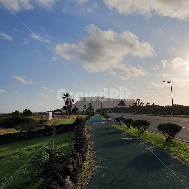 성산일출봉,일출,sunrise,구름,제주도,제주,jeju,island,길,도로