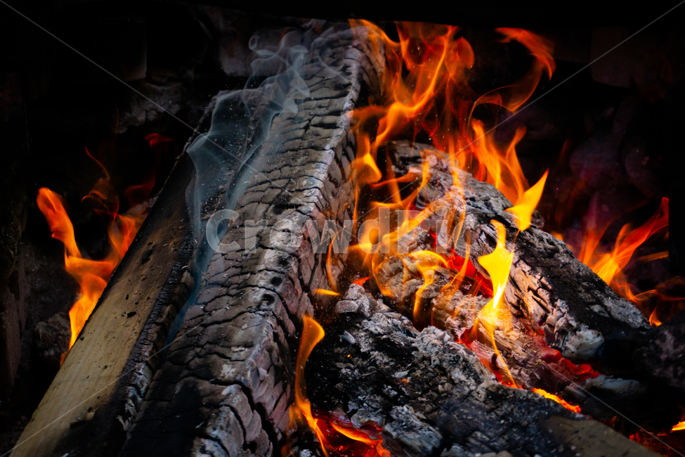 불,숯불,모닥불,화염,숯,fire,wood,night,fireplace,background,stove,summer,camp,nature,starry,campfire,light,hot,bonfire,red,black,flame,burning,bright,orange,burn,star,heat,flaming,firewood