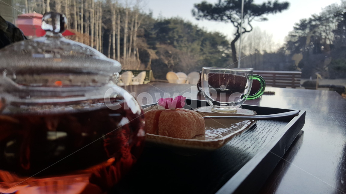 떡,디저트,꽃잎차,잎차,다기,카페,풍경,정원,차,다도