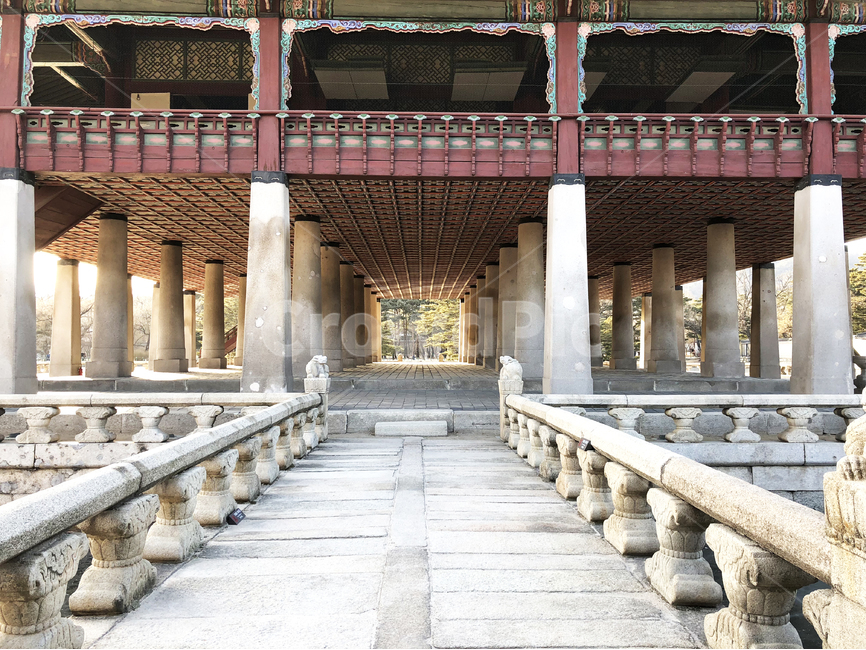 경회루,경복궁,돌다리,전통다리,전통기둥,연회,후원,전통패턴,전통문양,한국전통,한국문화,korean traditional,korean culture,랜드마크,landmark,tourist attraction,한국랜드마크,한국관광지,한국명소,korea landmark,korea tourist attraction,건축물,건물외관,exterior,building,structure,architecture,construction