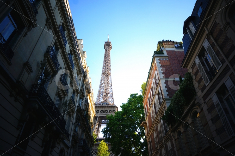 파리,에펠탑,eiffel,tower,eiffeltower,에펠,타워,풍경,유럽,여행,paris,europe,france,도시,풍경,city,landscape,골목길,alley,해외,외국,세계,foreign,oversea,world,랜드마크,landmark,tourist attraction,spire,첨탑,steeple,뾰족한 탑,architecture,건축물,building,건물,탑