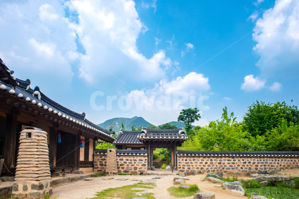 한국,아산시,외암민속마을,민속,전통,시골,한옥,외암마을,자연,풍경,nature,landscape,한국전통,한국문화,korean traditional,korean culture,건축물,건물외관,exterior,building,structure,architecture,construction,patio,안마당