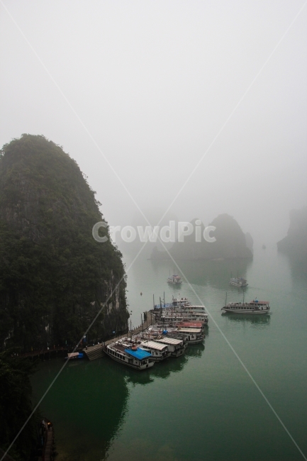 섬,island,하롱베이,바다,sea,여행,boat,배,자유,안개,자연,풍경,nature,landscape,해외,외국,세계,foreign,oversea,world,세계자연풍경,해외자연풍경,외국자연풍경,world nature landscape,교통,교통수단,traffic,transportation,watercraft,선박,vehicle,차량,보트