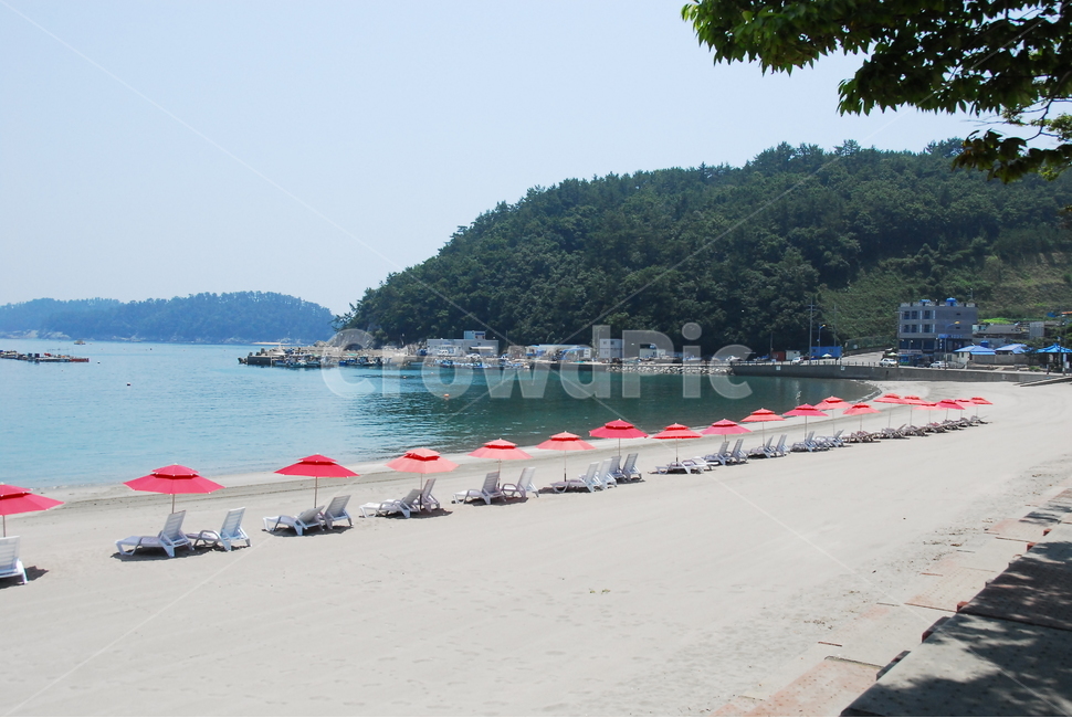 해수욕장,바닷가,바다,해변,여름,썬비치,비치,여름,계절,summer,season,해변,바다,beach,sea,transportation,교통,watercraft,선박,vehicle,차량,boat,보트