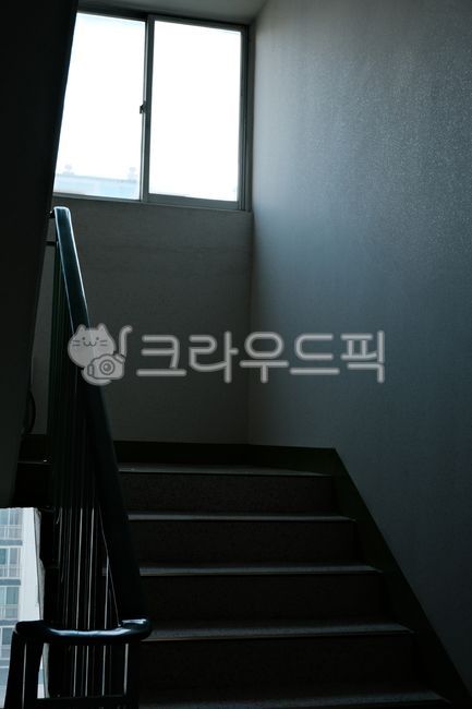 Apartment emergency stairs,emergency stairs,escape stairs,apartment stairs,interior stairs,stair structure,evacuation stairs,residential space,apartment interior,emergency passage,evacuation passage,metal stairs,emergency stairs,apartment sta