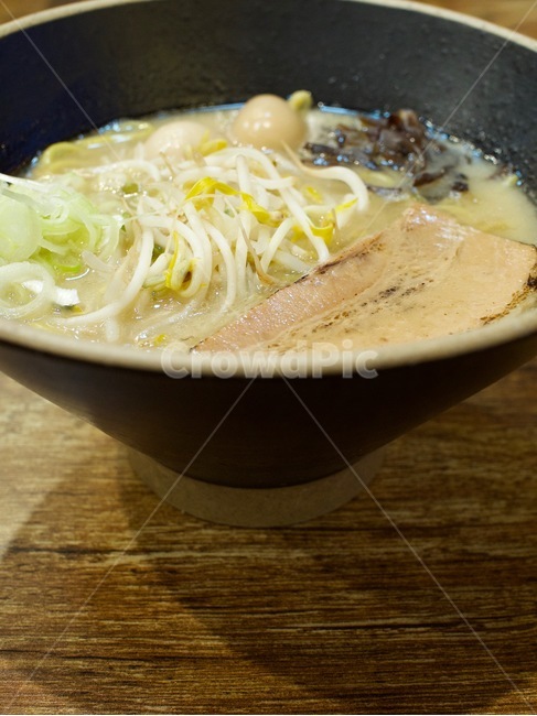시로라멘,라멘,일본,일본음식,일본라면,라면,국물,젓가락,음식,식품,고기,국물음식,돼지고기,누들,국수,점심,점심식사,식사,음식,식재료,요리,food,cook,meal,dishes,food reserves,면류,면요리,noodles,일식,일본음식,일본요리,Japanese food,Japanese dishes,Japanese meal,Japanese cook