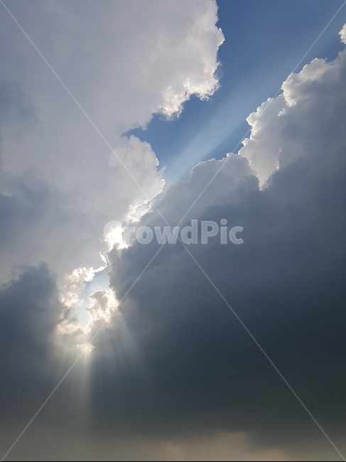 구름,하늘,빛내림,빛,파란하늘,뭉게구름,여름,cloud,light,tyndall,sky,여름구름,빛줄기,구름사이
