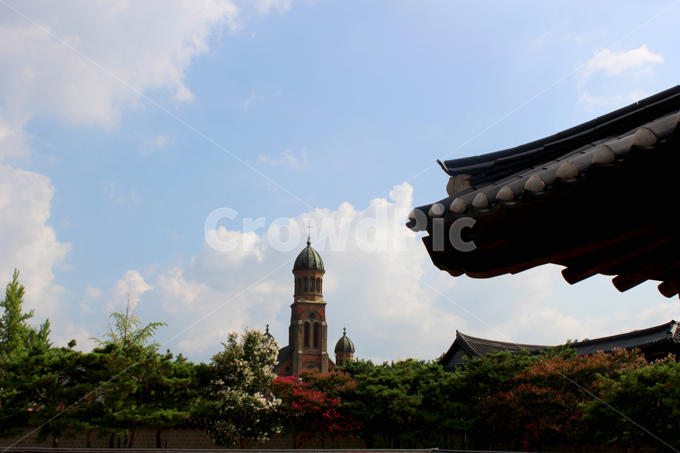 전주,성당,전주전동성당,전주성당,전동성당,전주한옥마을,한옥마을,기와,기와지붕,하늘,풍경,랜드마크,landmark,tourist attraction,한국랜드마크,한국관광지,한국명소,korea landmark,korea tourist attraction,종교,신앙,religion,belief,faith