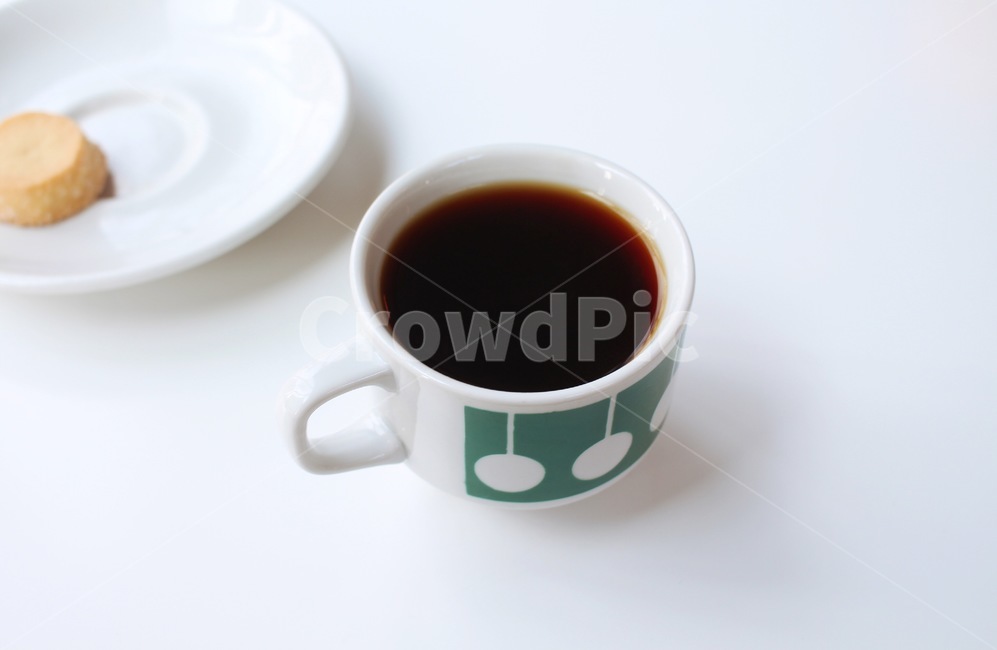카페,홈카페,커피,커피잔,아메리카노,케이크,조각케이크,녹차조각케이크,coffee,cake,americano,homecafe,커피,카페,coffee,cafe