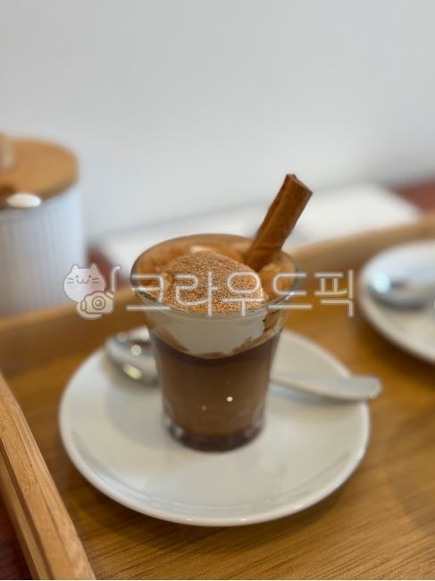 에스프레소,커피,카페,시나몬,크림커피,크림